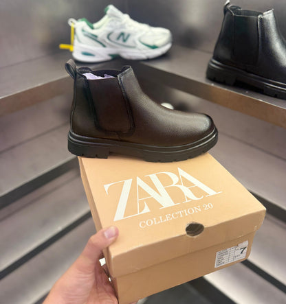 ZARA CHUNKY CHELSEA BOOTS (EURO 40-45 )