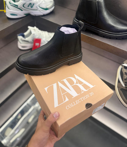 ZARA CHUNKY CHELSEA BOOTS (EURO 40-45 )