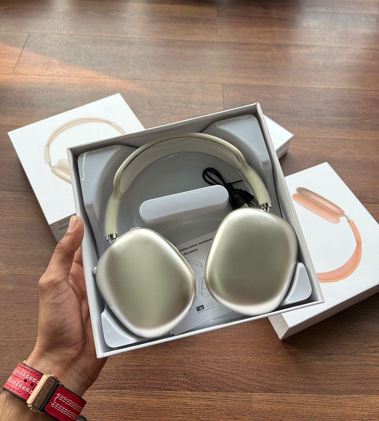 APPLE AIRPODS MAX (With  Active Noise Cancellation)